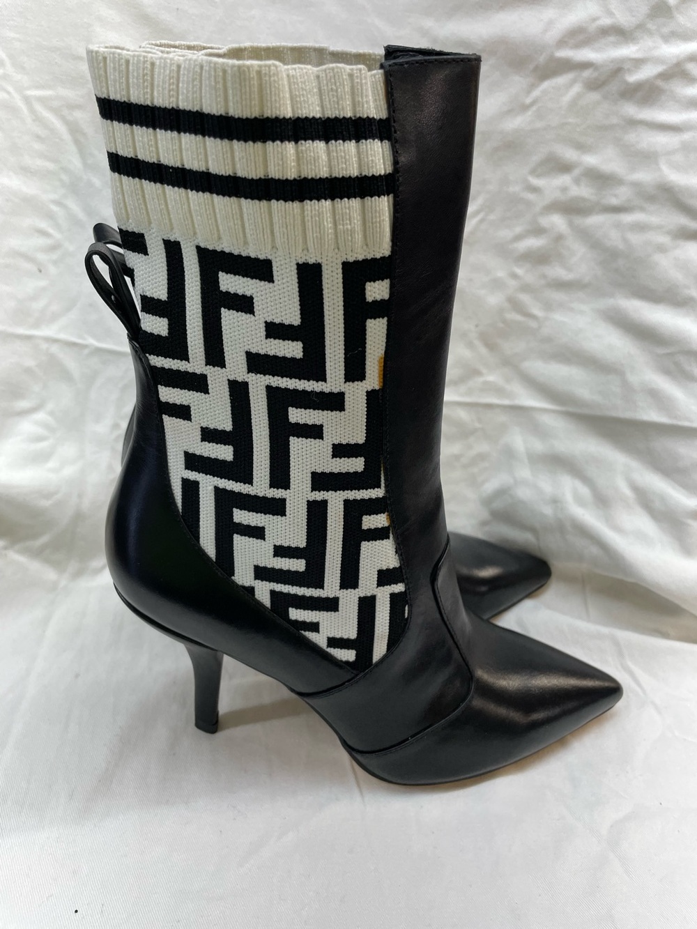 NEW!!! FENDI Black Leather Pointed-Toe Mid-Calf sock Boots with Knit Shaft sz 39
